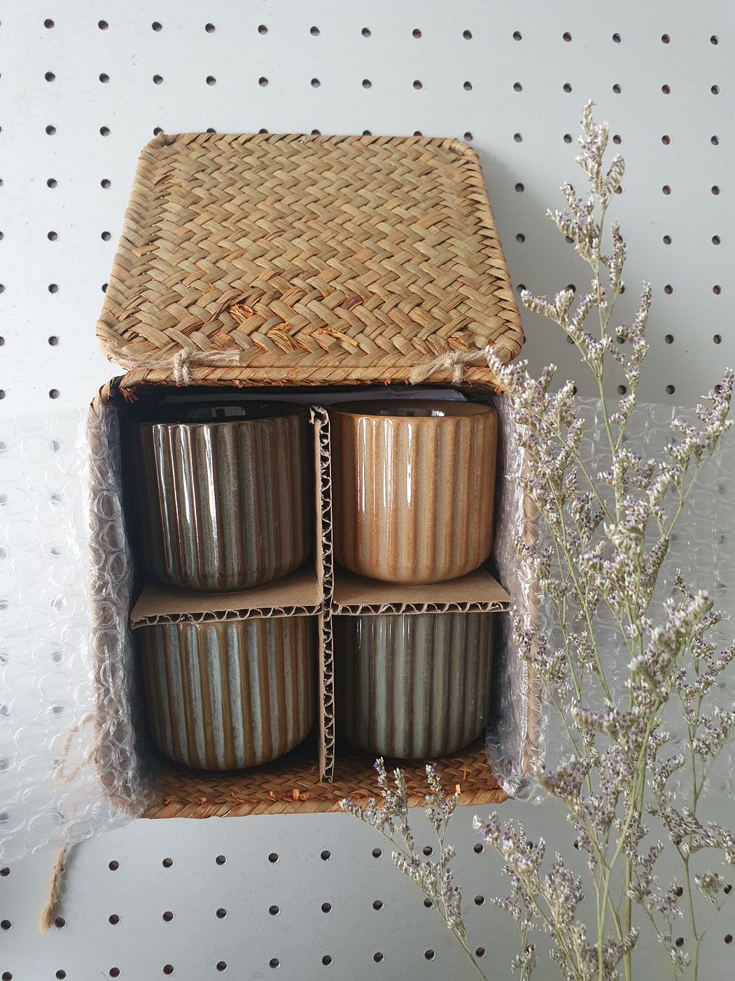Ceramic Mug Set