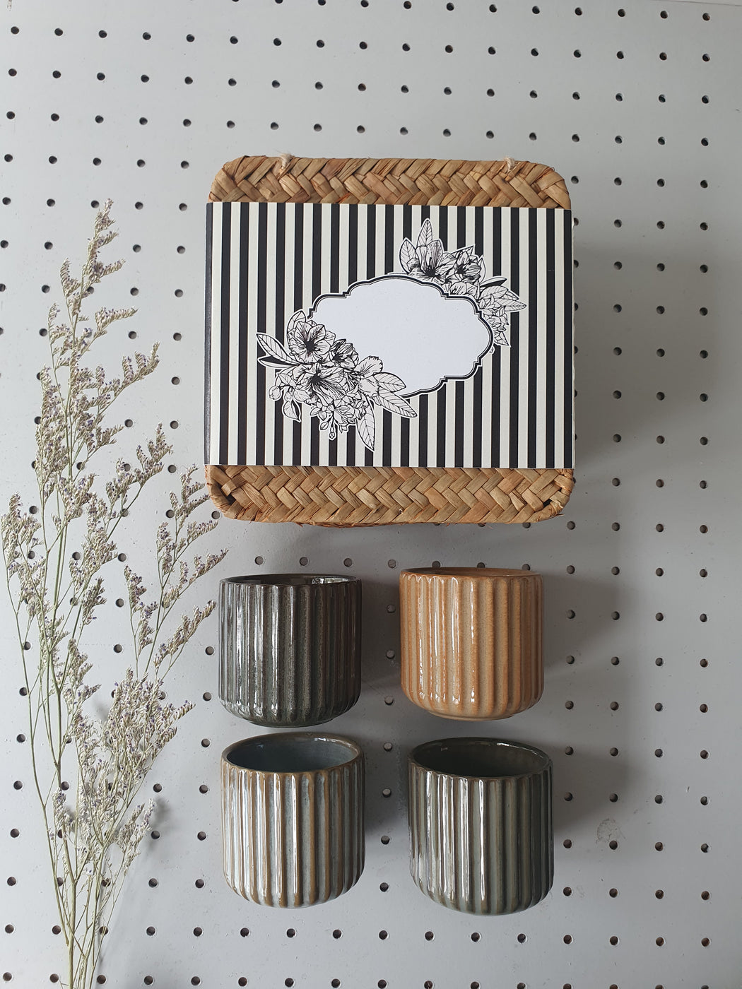 Ceramic Mug Set