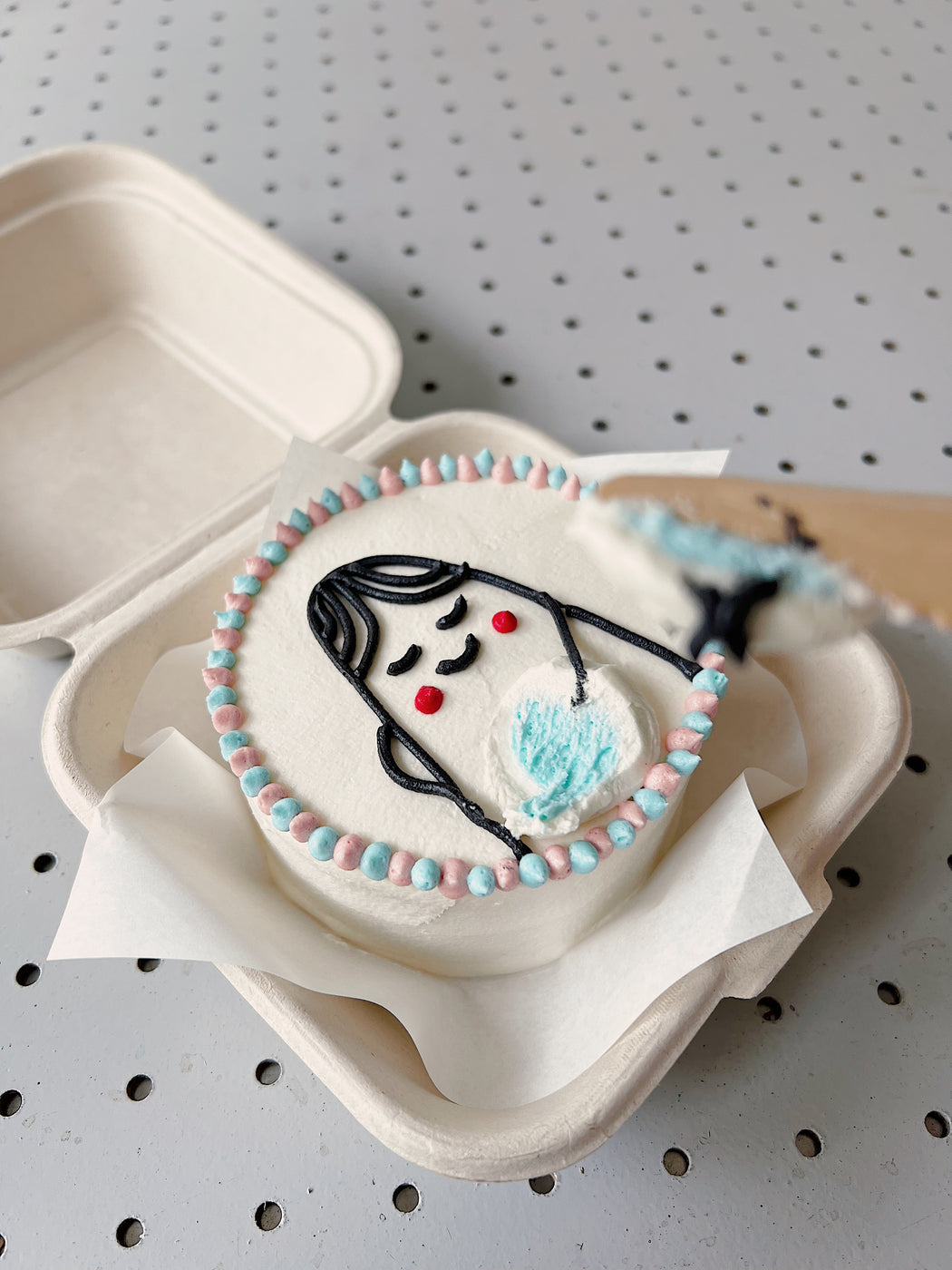LB Peekaboo Surprise (Gender Reveal Cake)