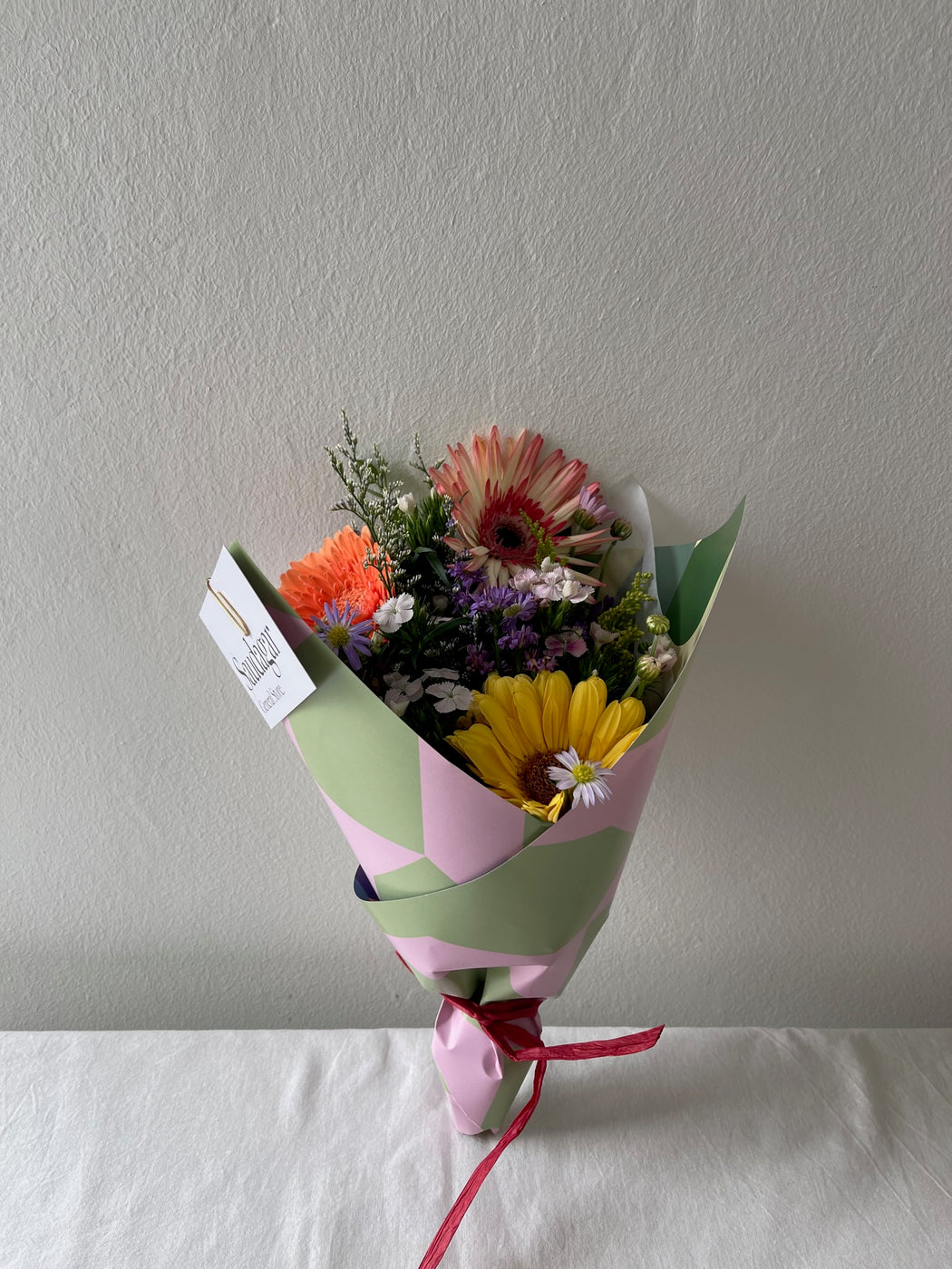 Daily Surprise Blooms / Petit Posy 50