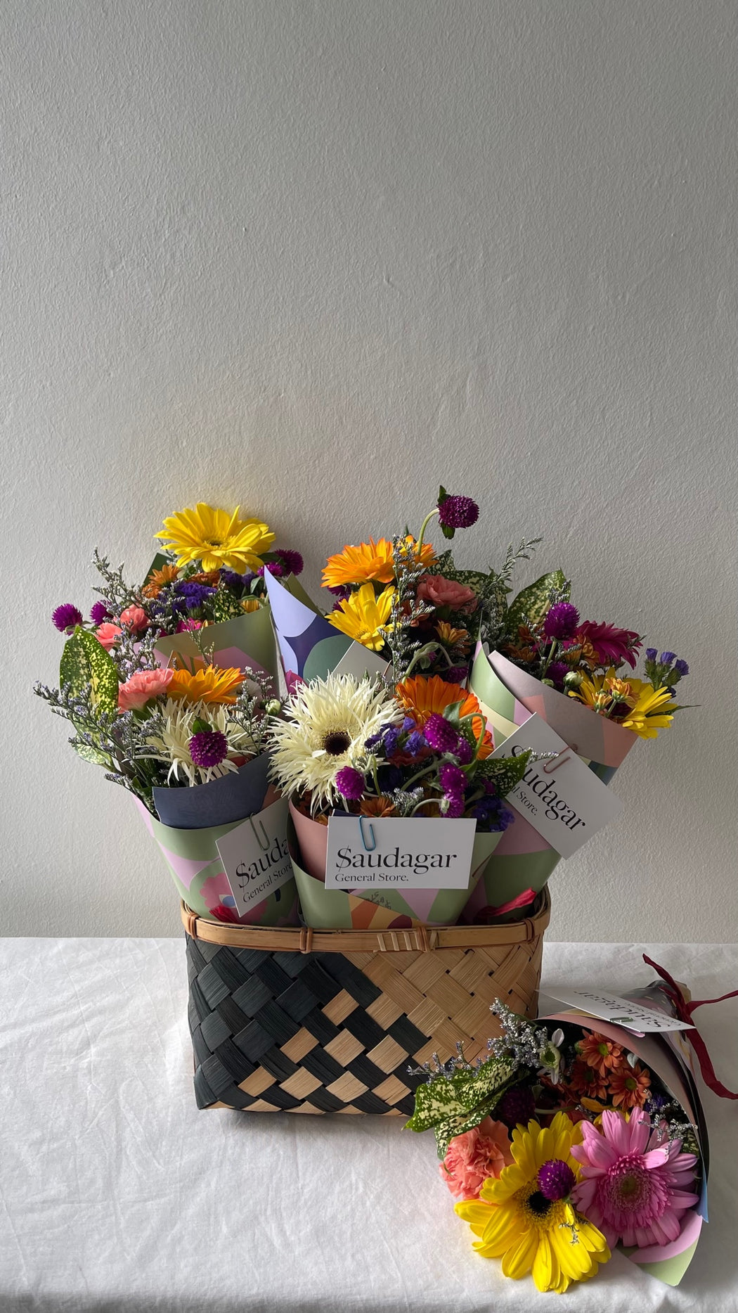 Daily Surprise Blooms / Petit Posy 30