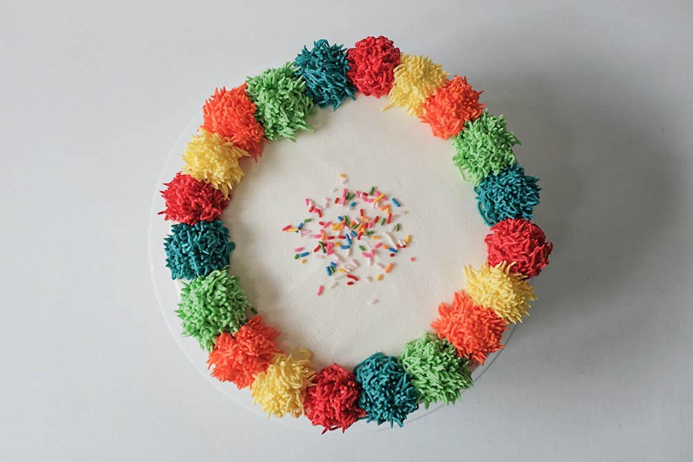Pom Pom Cake