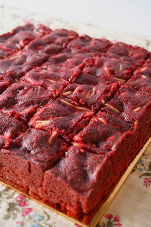 Raspberry Velvet Cheese Giant Loaf