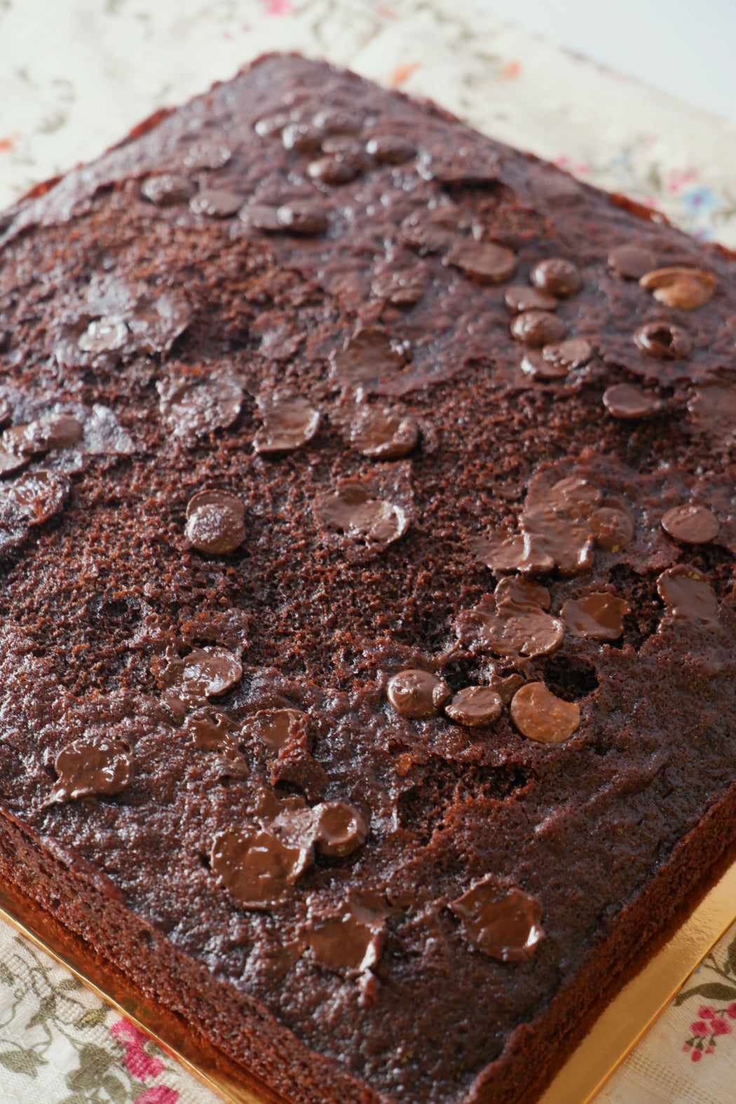 Dark Chocolate Fudge Giant Loaf