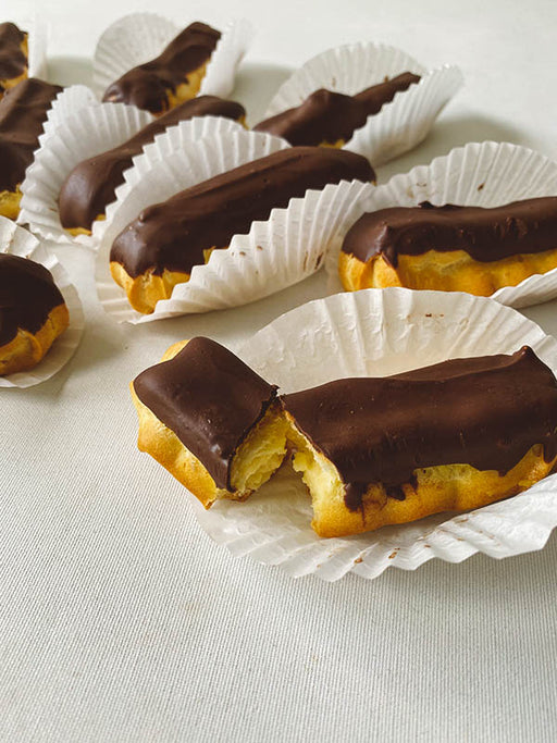 Mini Chocolate Eclair